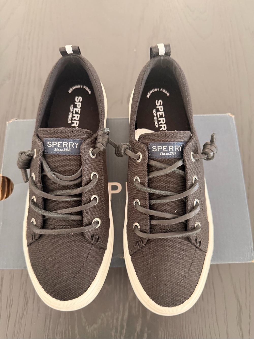 Sperry Top-Sider Crest VibeWomen's Size 6.5 Charcoal Gray. Canvas Sneakers